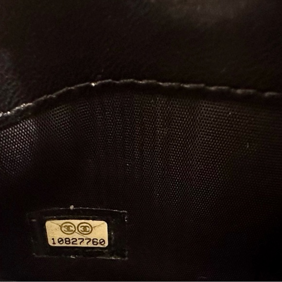 Chanel Caviar Zip Around Wallet - Picture 3 of 16